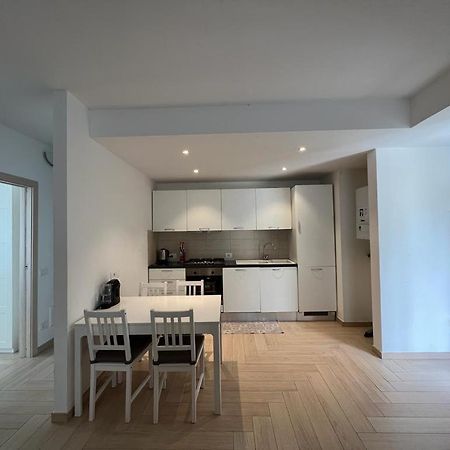Appartato A 5 Minuti Dal Mare Apartman Imperia Kültér fotó