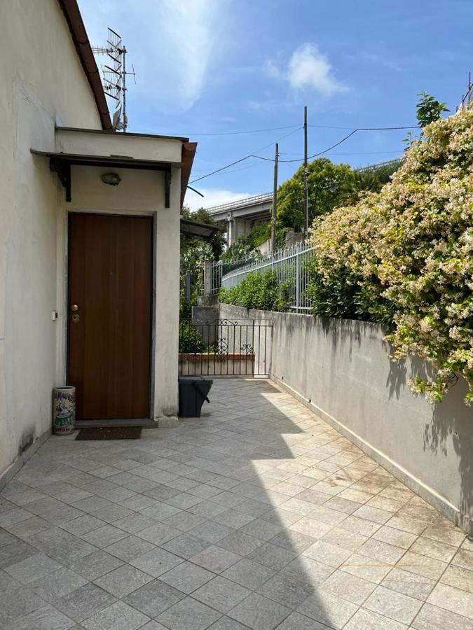 Appartato A 5 Minuti Dal Mare Apartman Imperia Kültér fotó